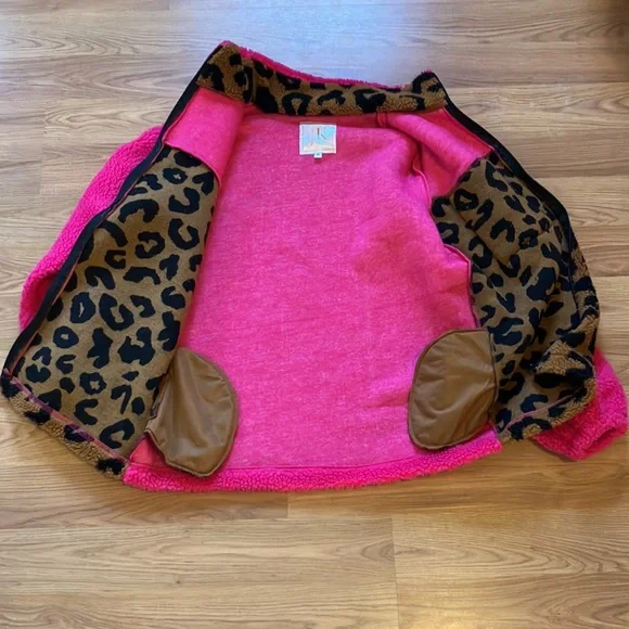 Blossom Boutique Cortney Sherpa Hot Pink and Leopard, Size M - Picture 5 of 5